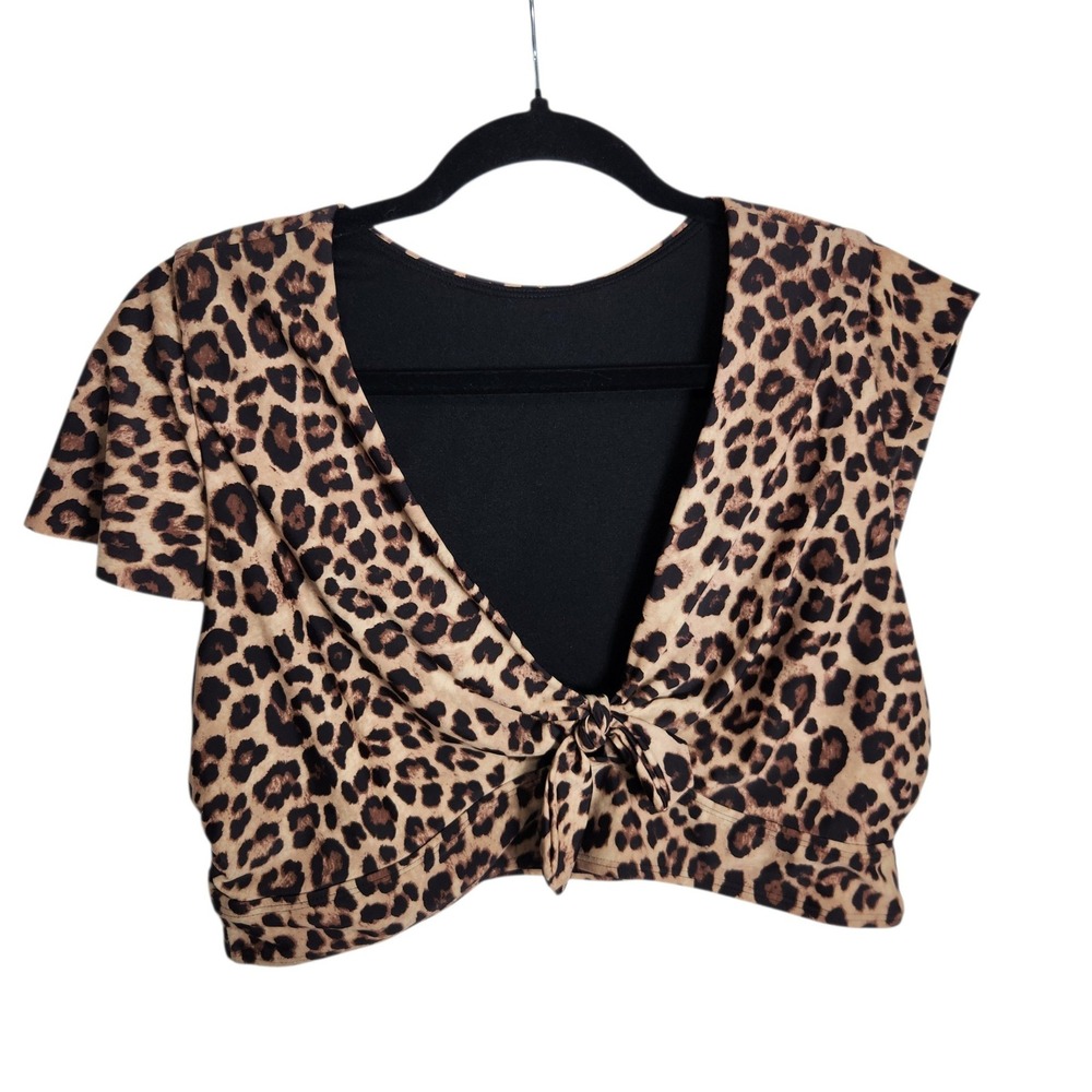 Torrid Leopard Print Tie Front Crop Top Flutter Sleeve Size 1